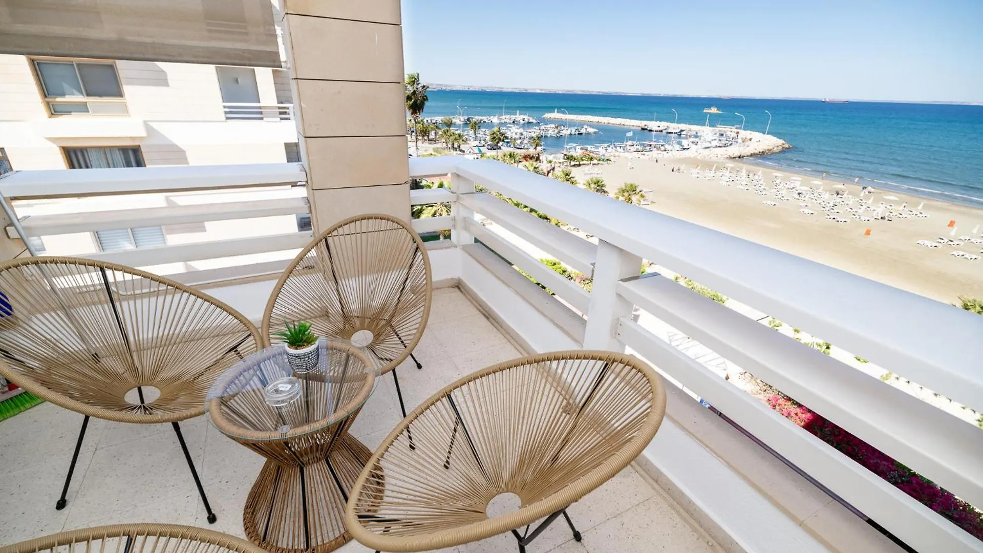 Apartment Lazuli Beachfront Sea View Ap144 Larnaca