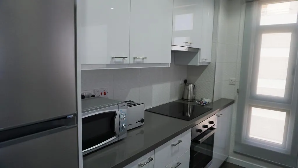 Lazuli Beachfront Sea View Ap144 Larnaca 0*,  Cypern